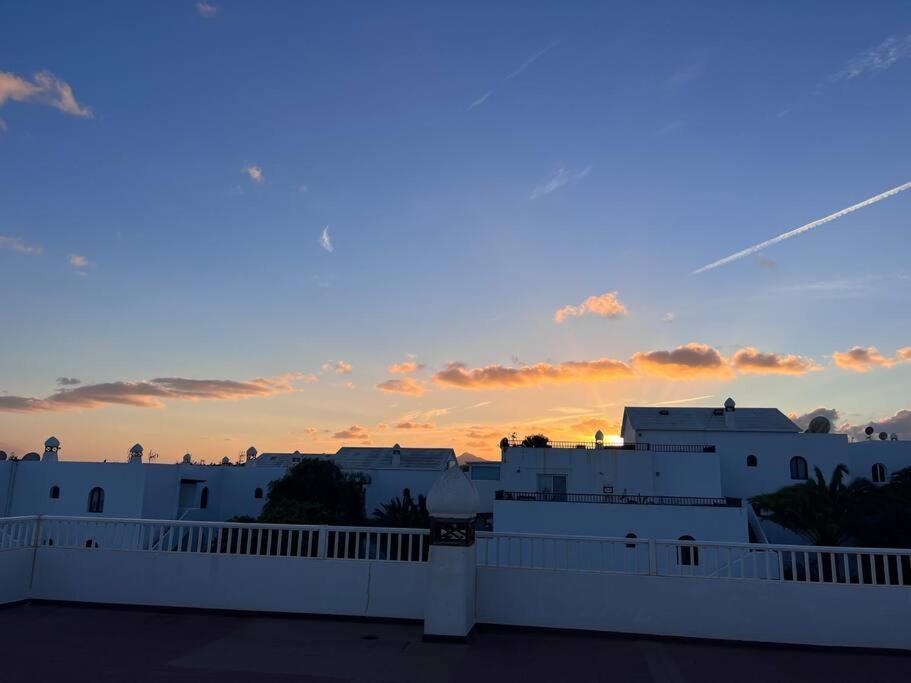 Apt 360º Panoramic View 科斯塔特吉塞 外观 照片