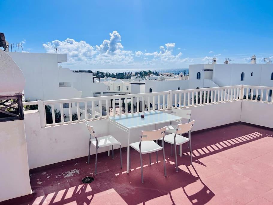 Apt 360º Panoramic View 科斯塔特吉塞 外观 照片
